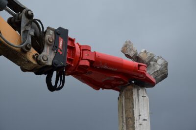 Robust ROTAR attachments for high productivity on demolition sites