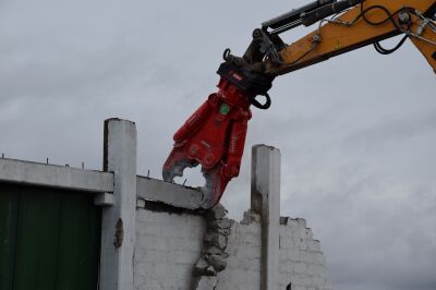 German demolition contractor Weimer GmbH has been using Rotar shears and grabs for more than 10 years.
