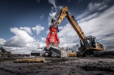German demolition contractor Weimer GmbH has been using Rotar shears and grabs for more than 10 years.