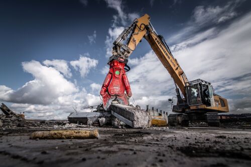German demolition contractor Weimer GmbH has been using Rotar shears and grabs for more than 10 years.